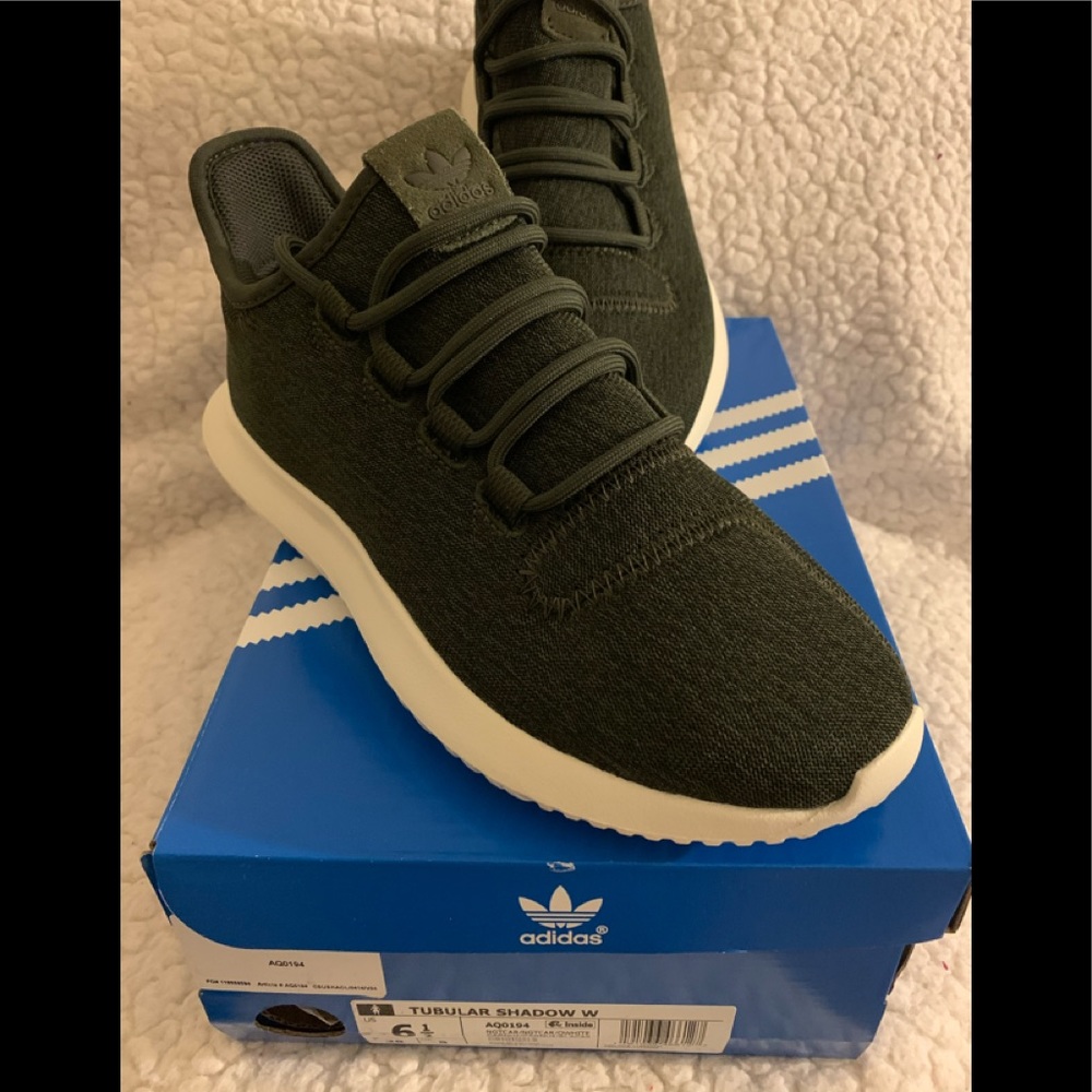 Adidas Women’s Tubular Shadow knit, NWOT